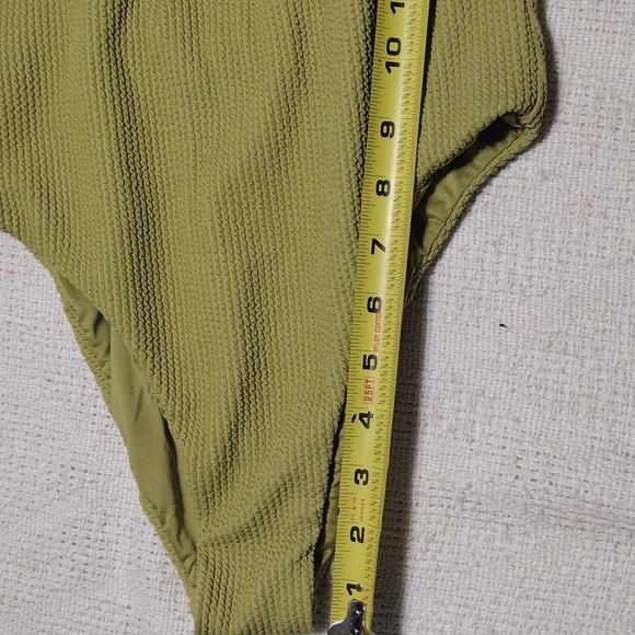 NWT Volcom Shell So Current 1 Piece Olive Skimpy Coverage Swimsuit Size Small - Picture 9 of 9